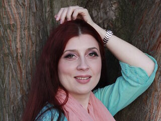 AlyAyda reading online