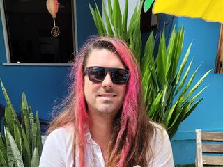 Medium RichardRevela online